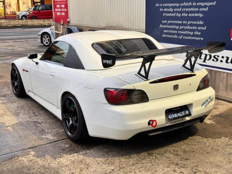 S2000