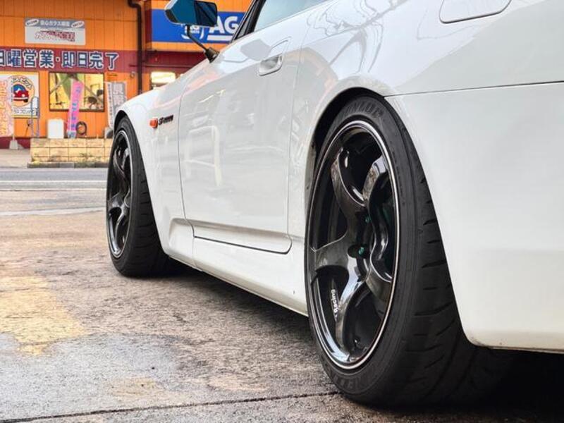 S2000