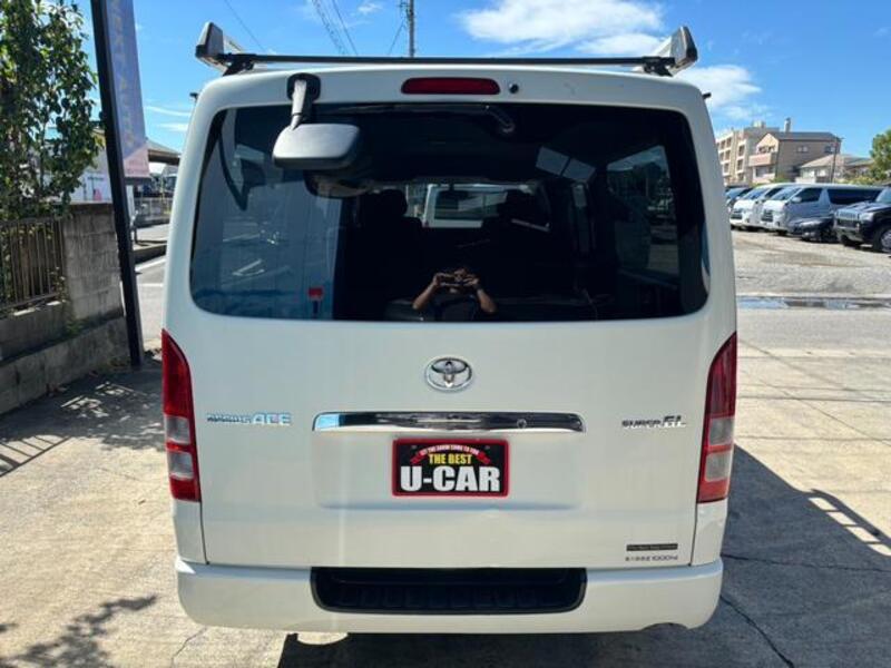HIACE VAN