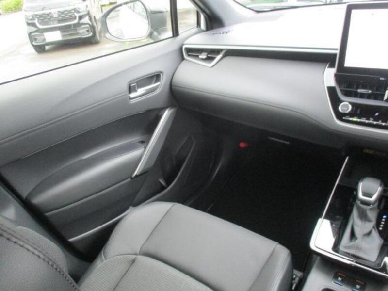 COROLLA CROSS