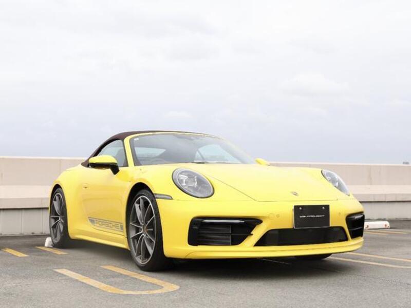 PORSCHE 911