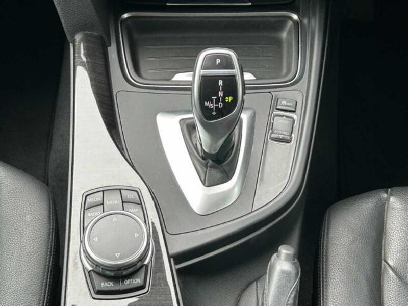 4 SERIES