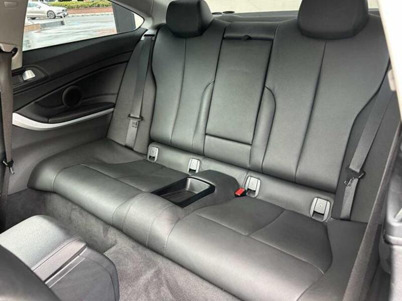 4 SERIES
