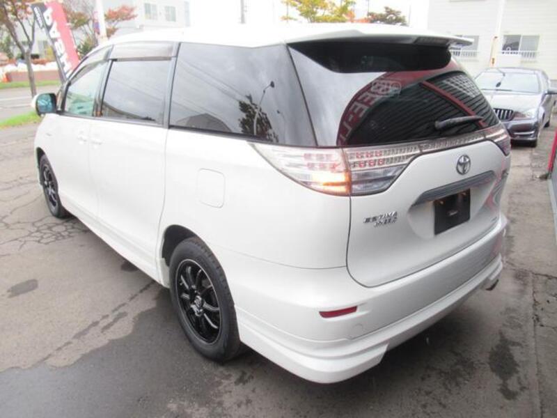 ESTIMA HYBRID
