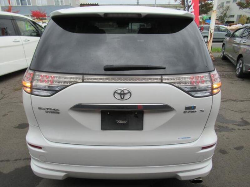 ESTIMA HYBRID