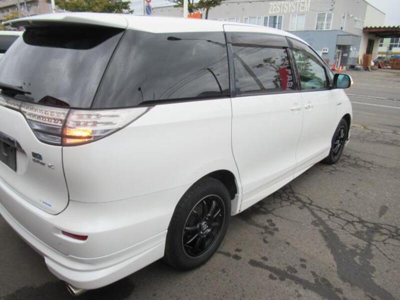 ESTIMA HYBRID