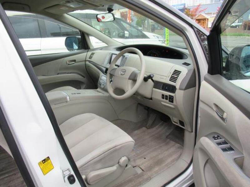 ESTIMA HYBRID