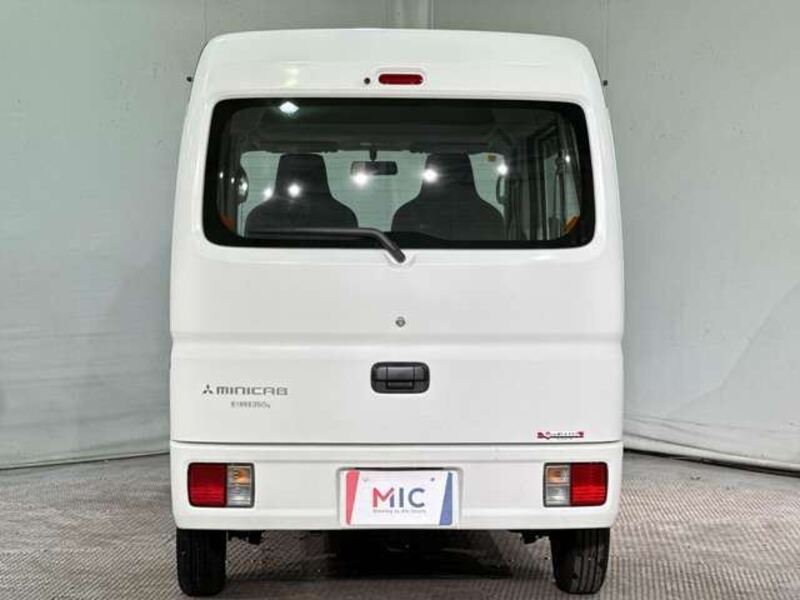 MINICAB VAN