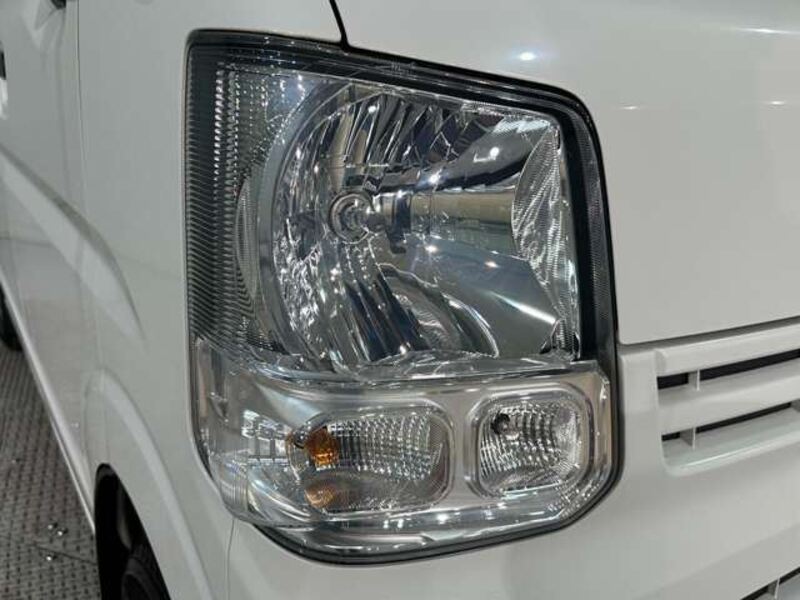 MINICAB VAN
