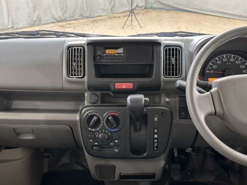 MINICAB VAN