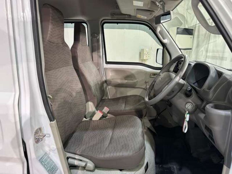 MINICAB VAN
