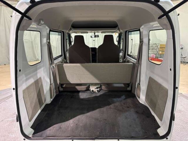 MINICAB VAN