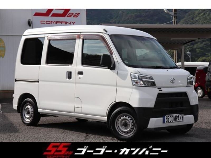 TOYOTA PIXIS VAN