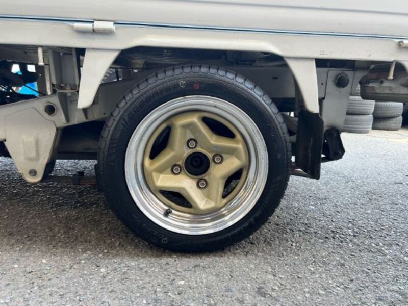 CARRY TRUCK