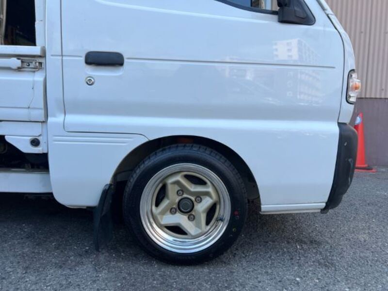 CARRY TRUCK