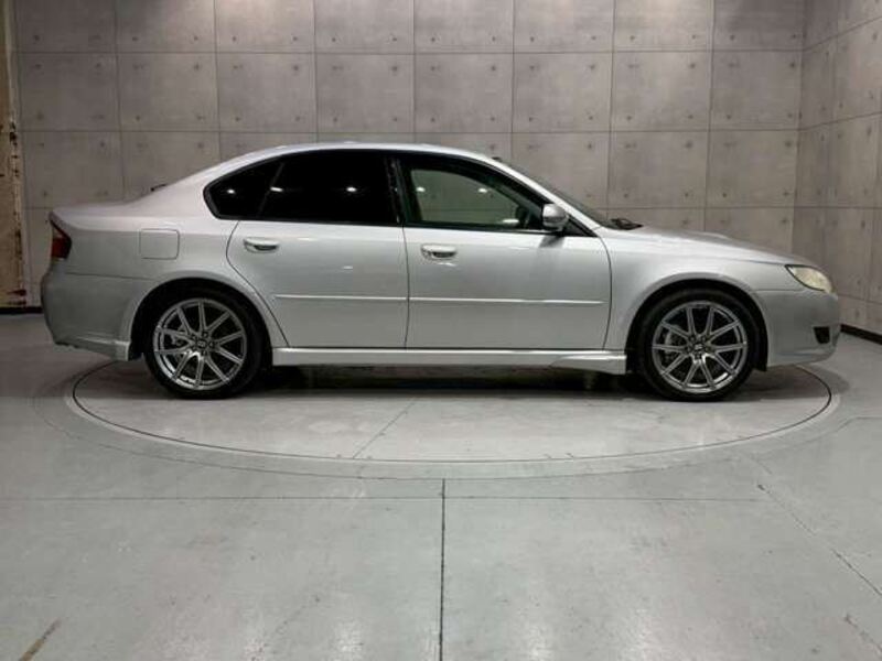 LEGACY B4
