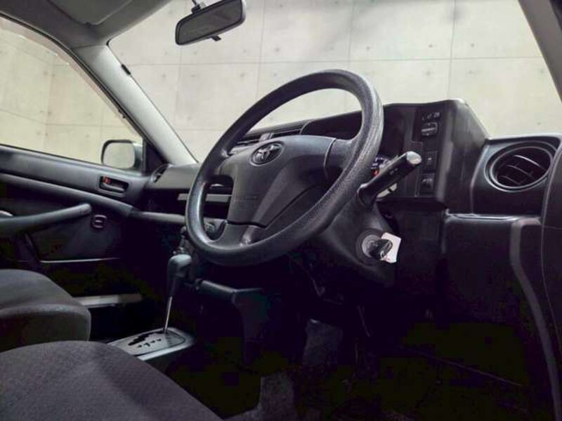 SUCCEED VAN
