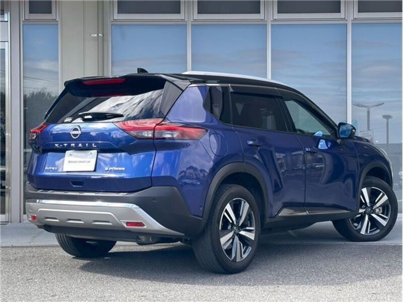 X-TRAIL