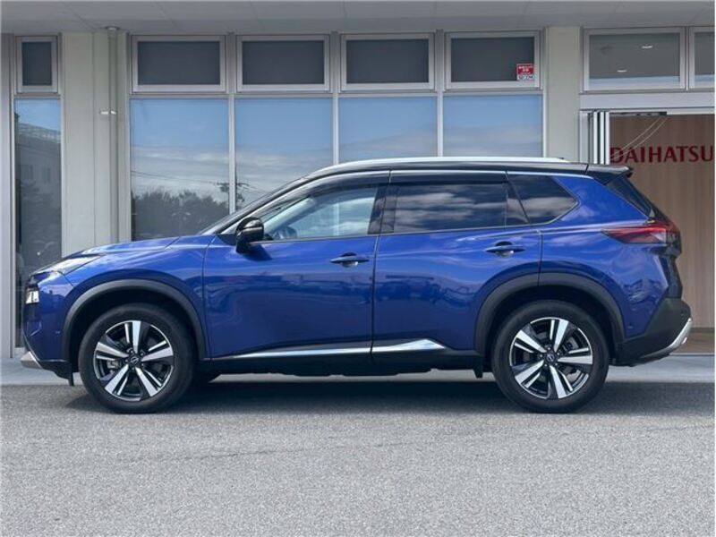 X-TRAIL