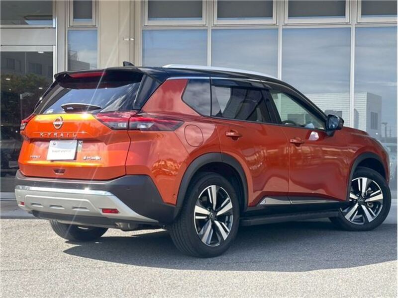 X-TRAIL