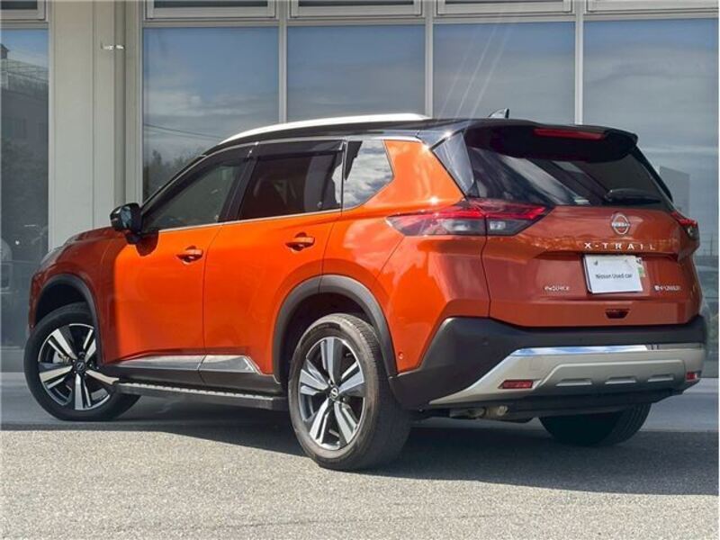 X-TRAIL
