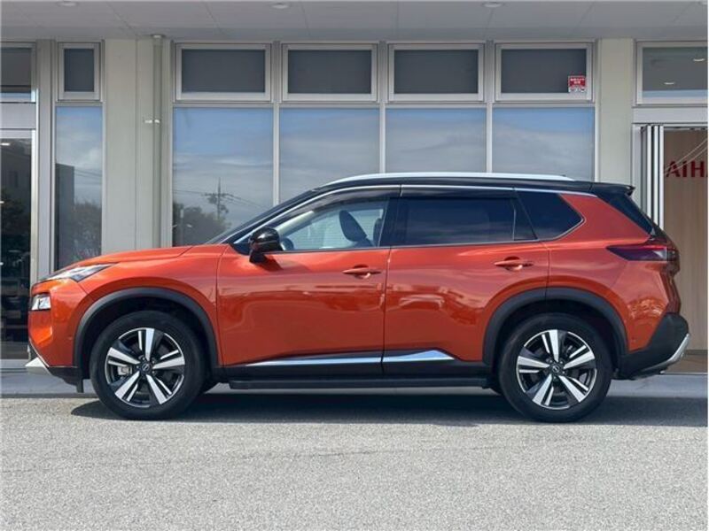 X-TRAIL