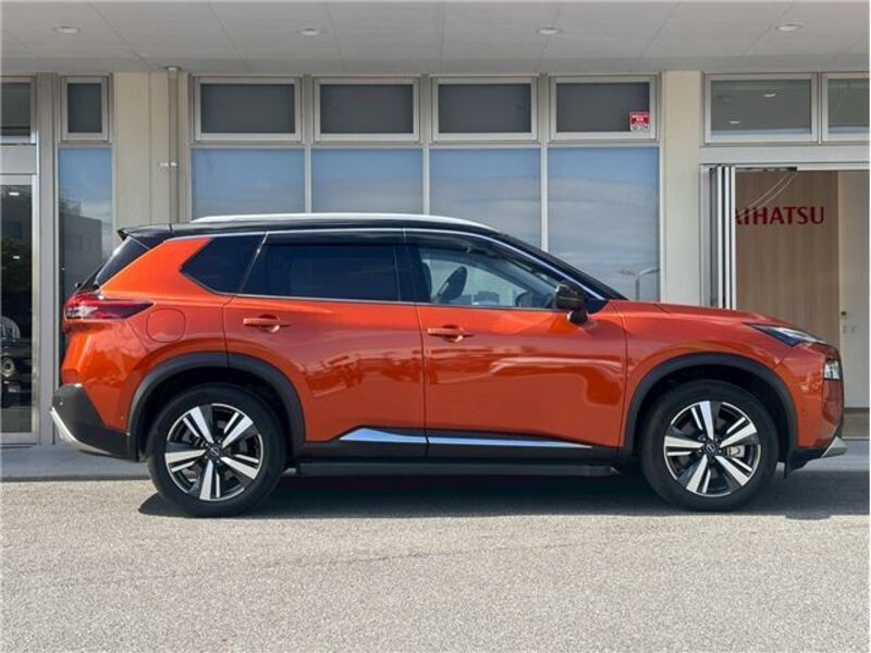 X-TRAIL