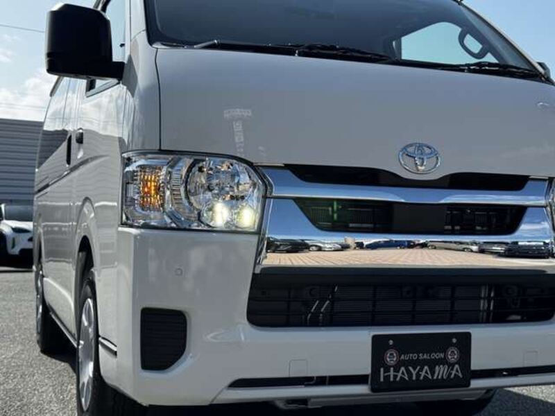 HIACE VAN