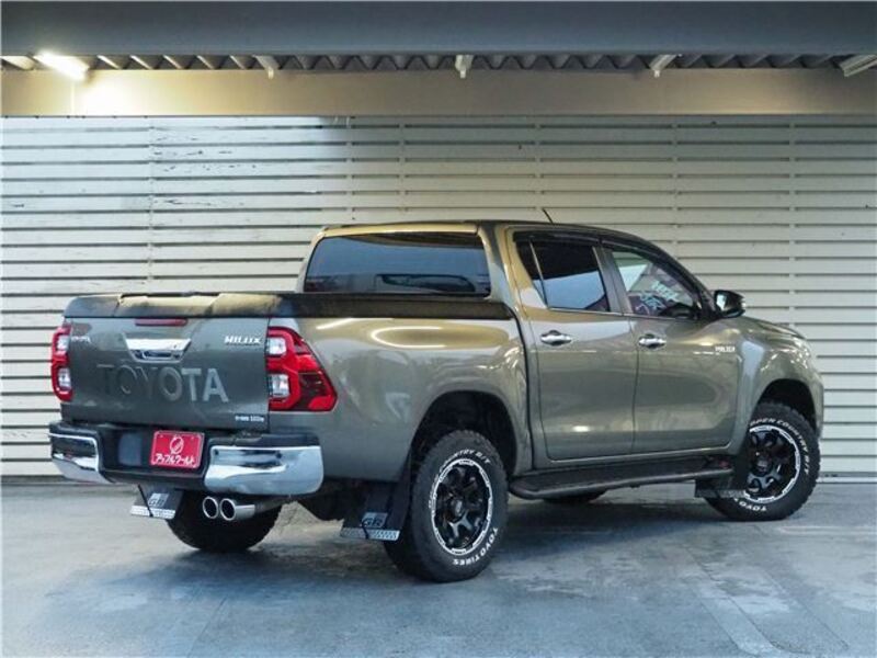 HILUX