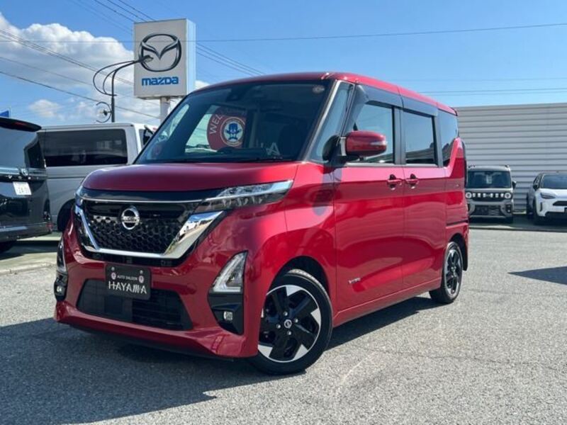NISSAN ROOX