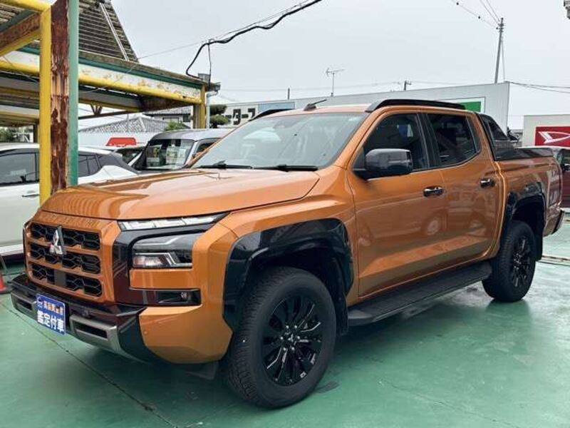 MITSUBISHI TRITON