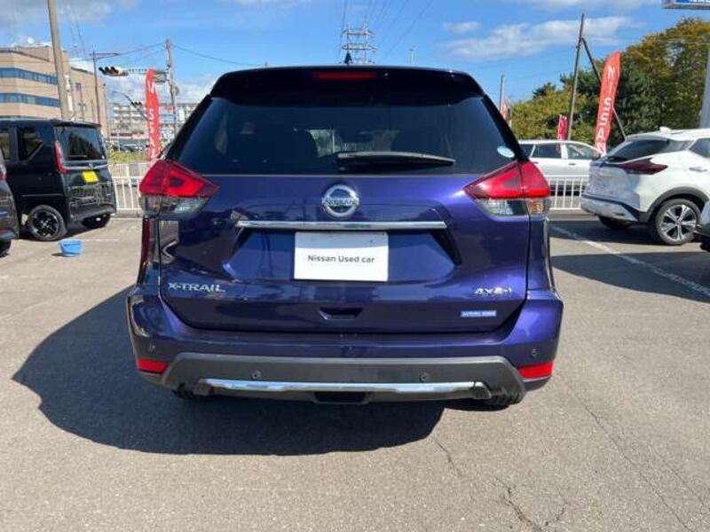 X-TRAIL