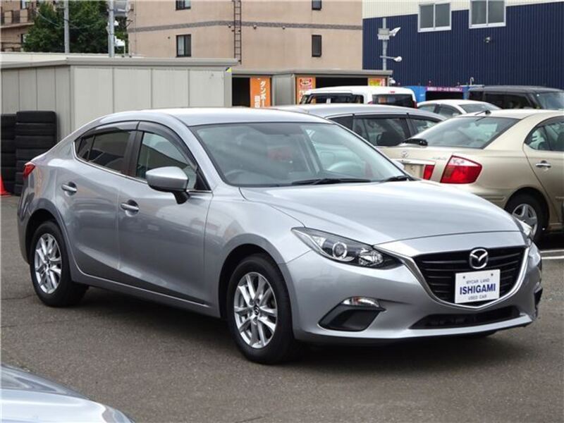 MAZDA AXELA