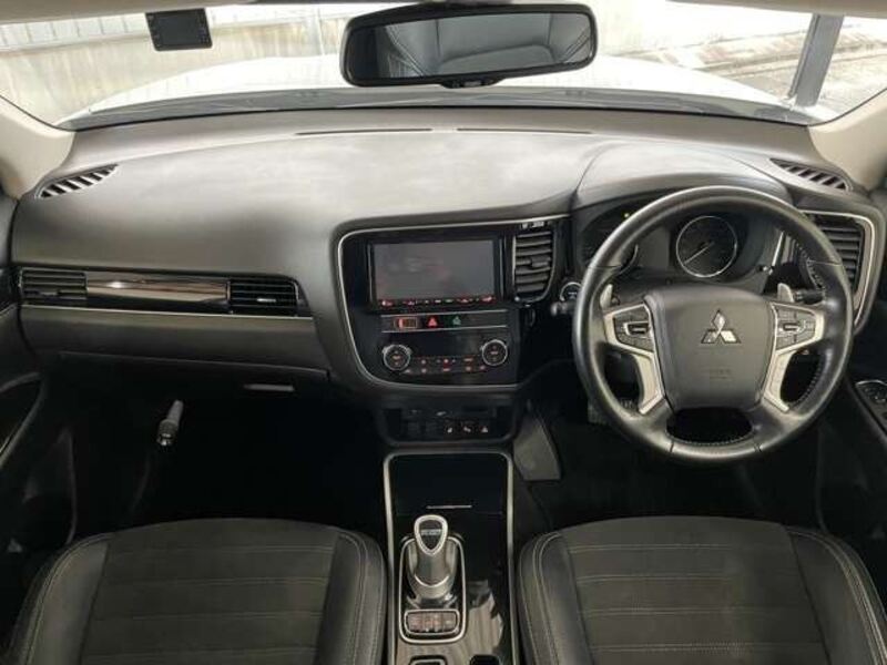 OUTLANDER PHEV