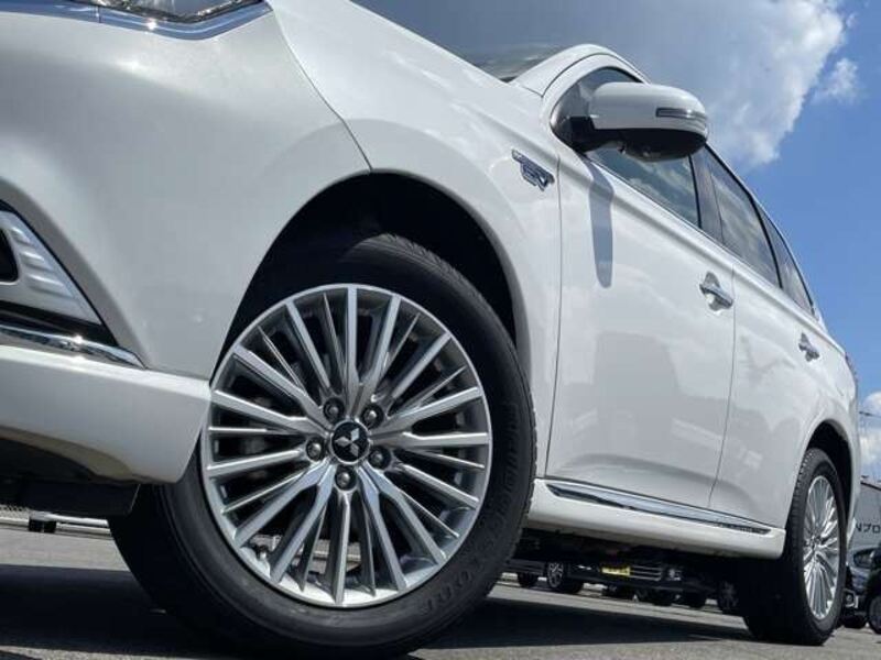 OUTLANDER PHEV
