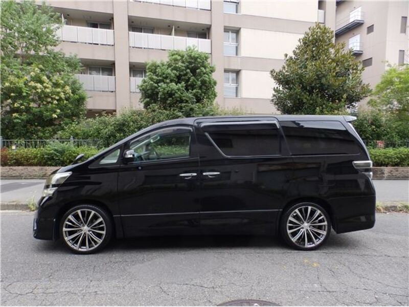 VELLFIRE