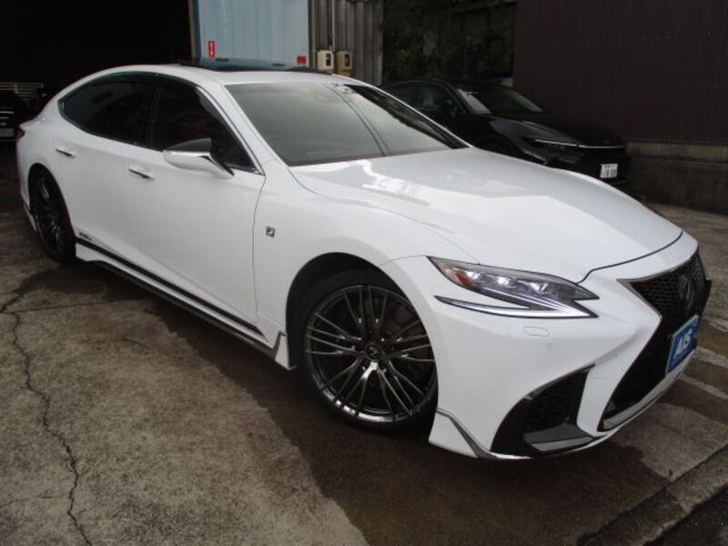 LEXUS LS