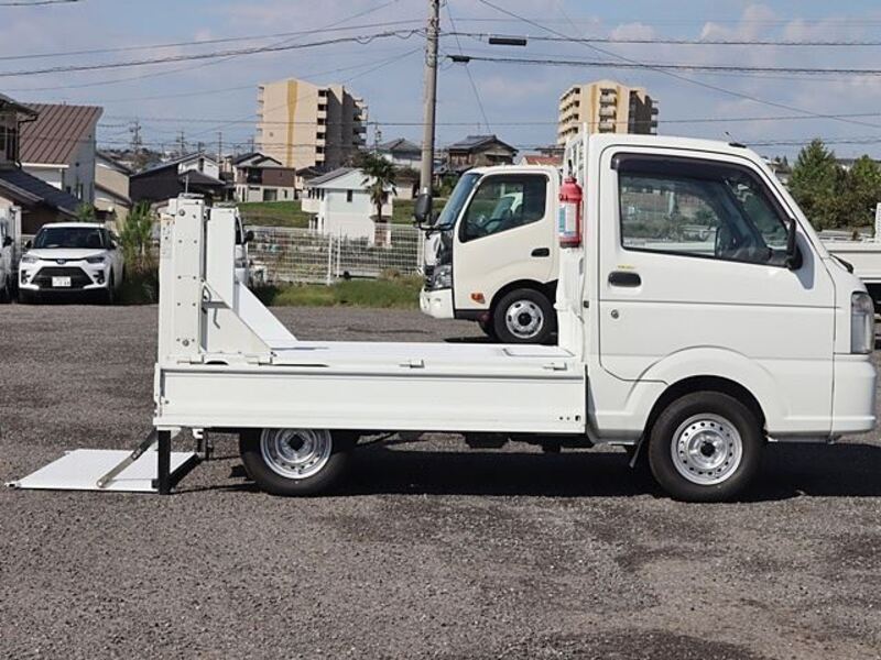 CARRY TRUCK