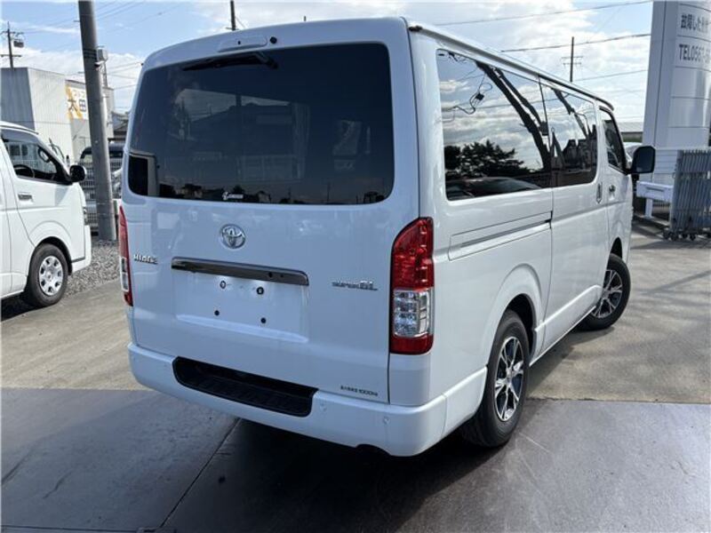 HIACE VAN