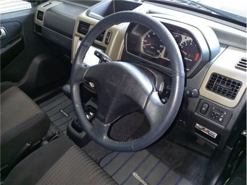 PAJERO MINI
