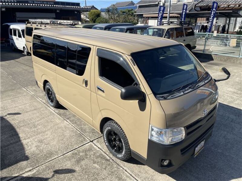 HIACE VAN