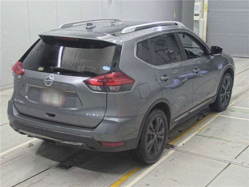 X-TRAIL