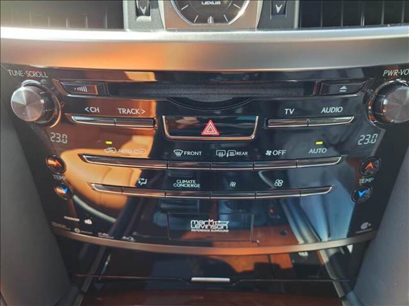 LX