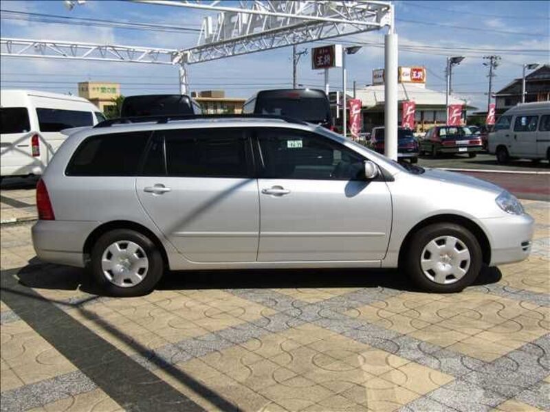 COROLLA FIELDER