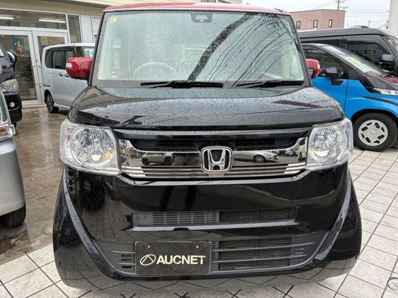 HONDA N BOX SLASH