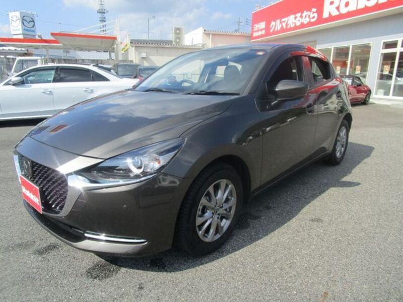 MAZDA2