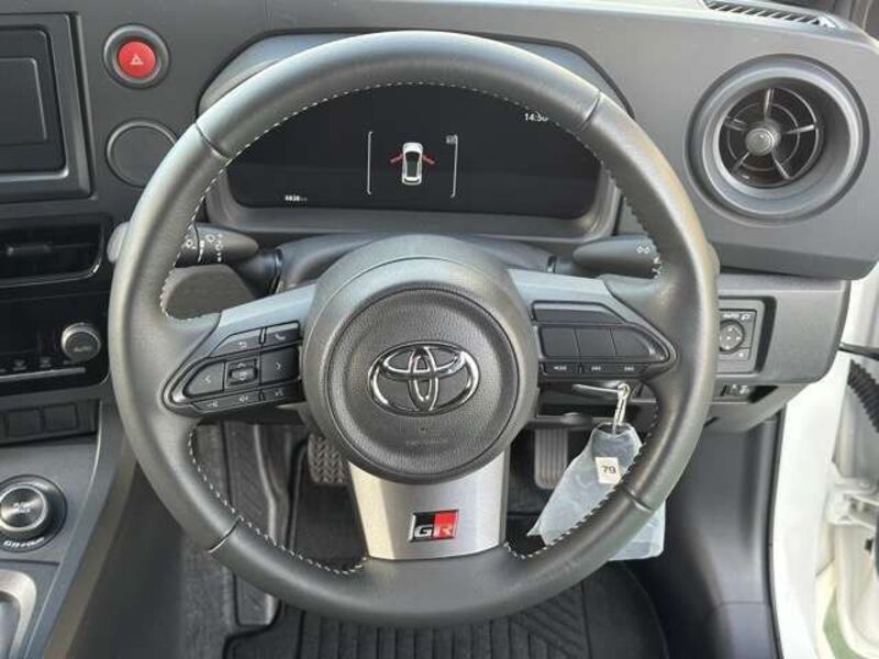 GR YARIS
