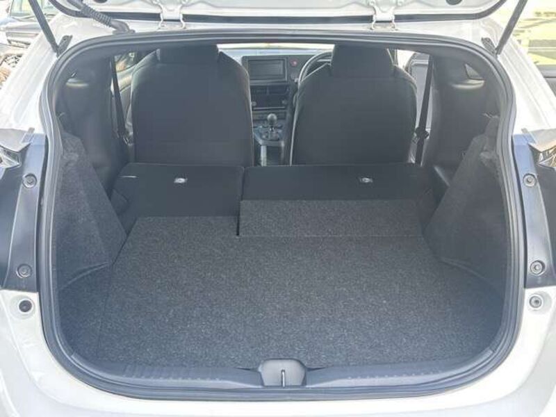 GR YARIS