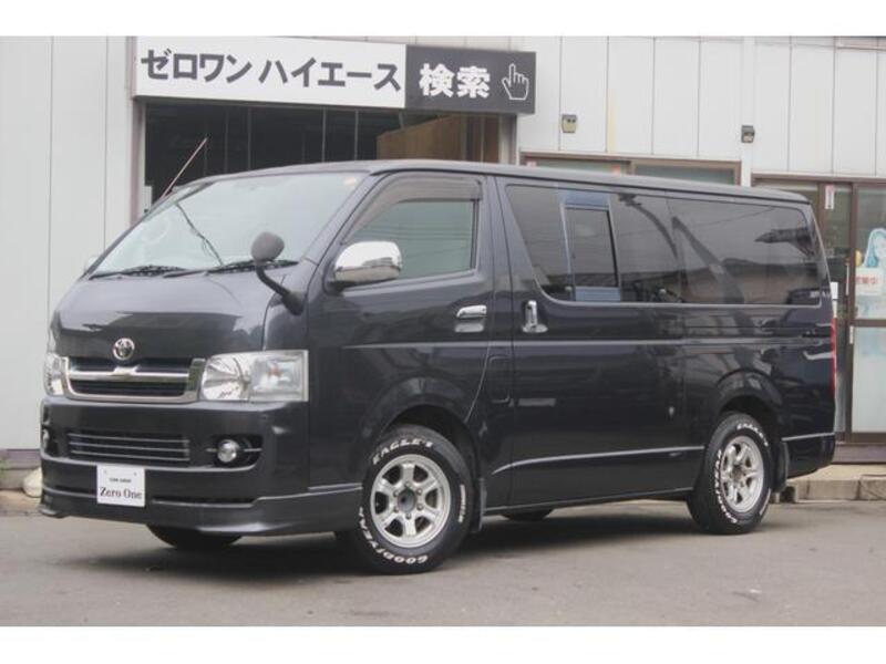 TOYOTA HIACE VAN