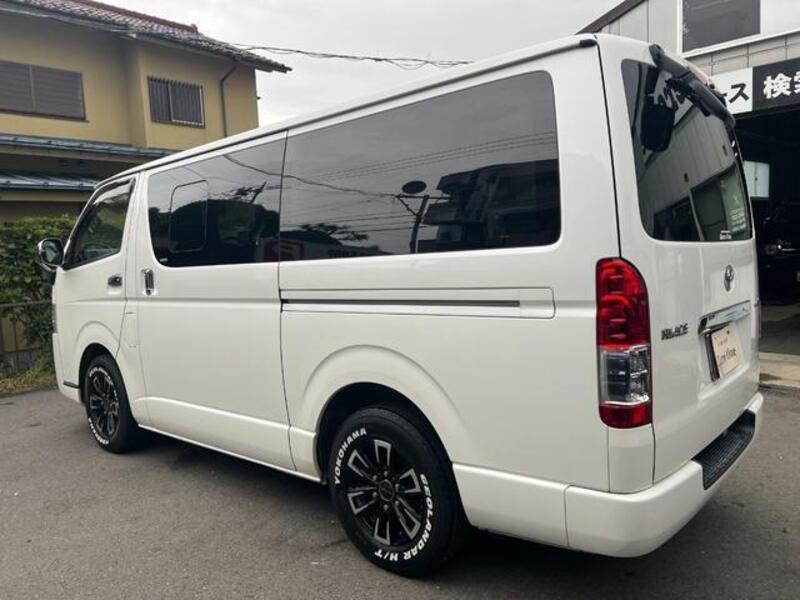 HIACE VAN